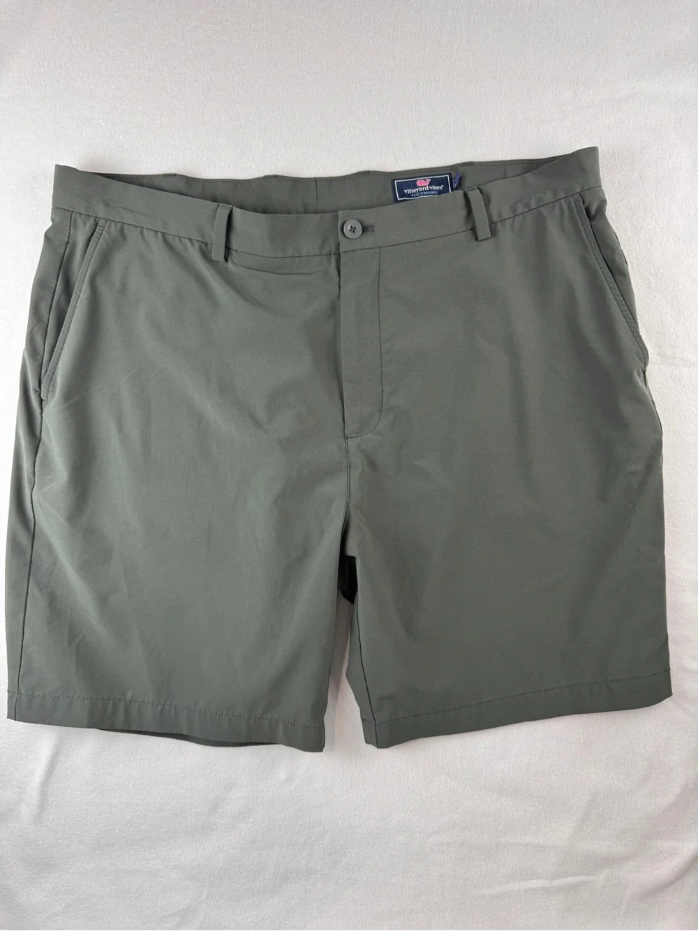 Vineyard Vines On-The-Go Performance Shorts Men's 42 Gray‎ Stretch Golf Casual
